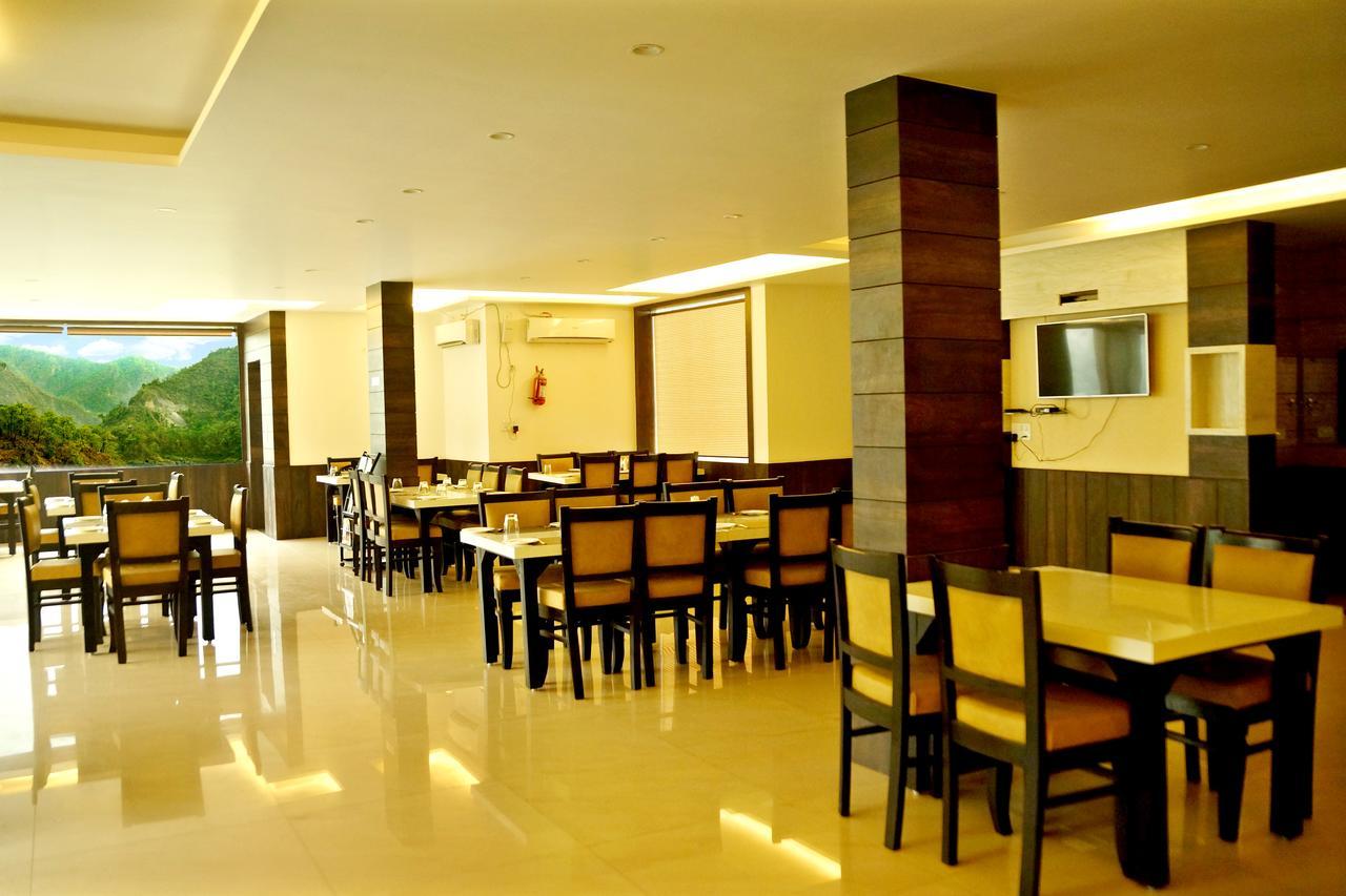 Hotel Trance Ganga Tapovan Extérieur photo